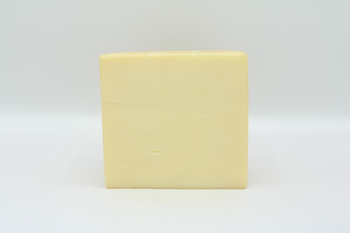 Hickory Smoked Horseradish Cheddar